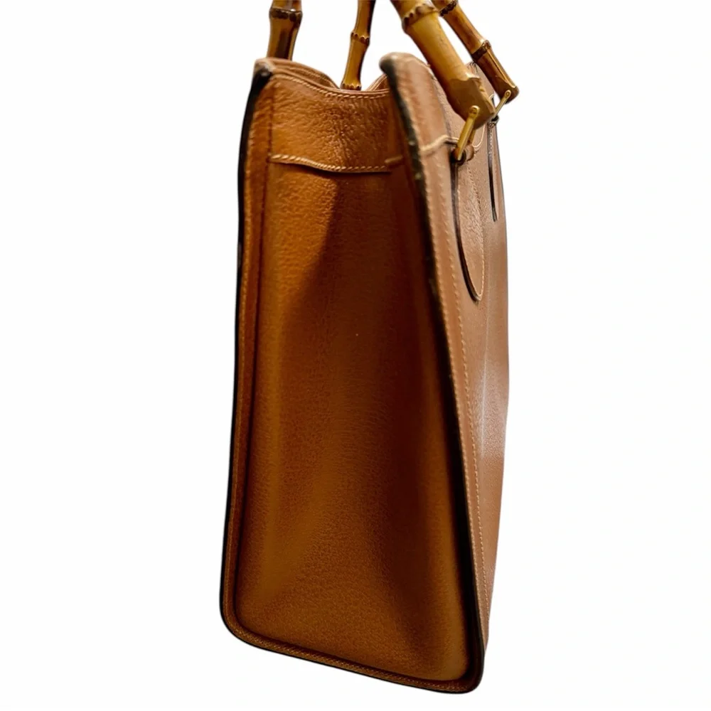 Gucci Diana Bamboo Tote Handbag – Leather - Picture 3 of 15